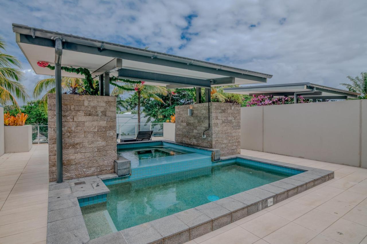Coconut Grove Lejlighedshotel Port Douglas Eksteriør billede