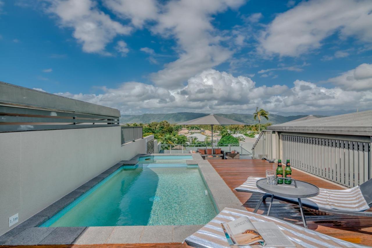 Coconut Grove Lejlighedshotel Port Douglas Eksteriør billede