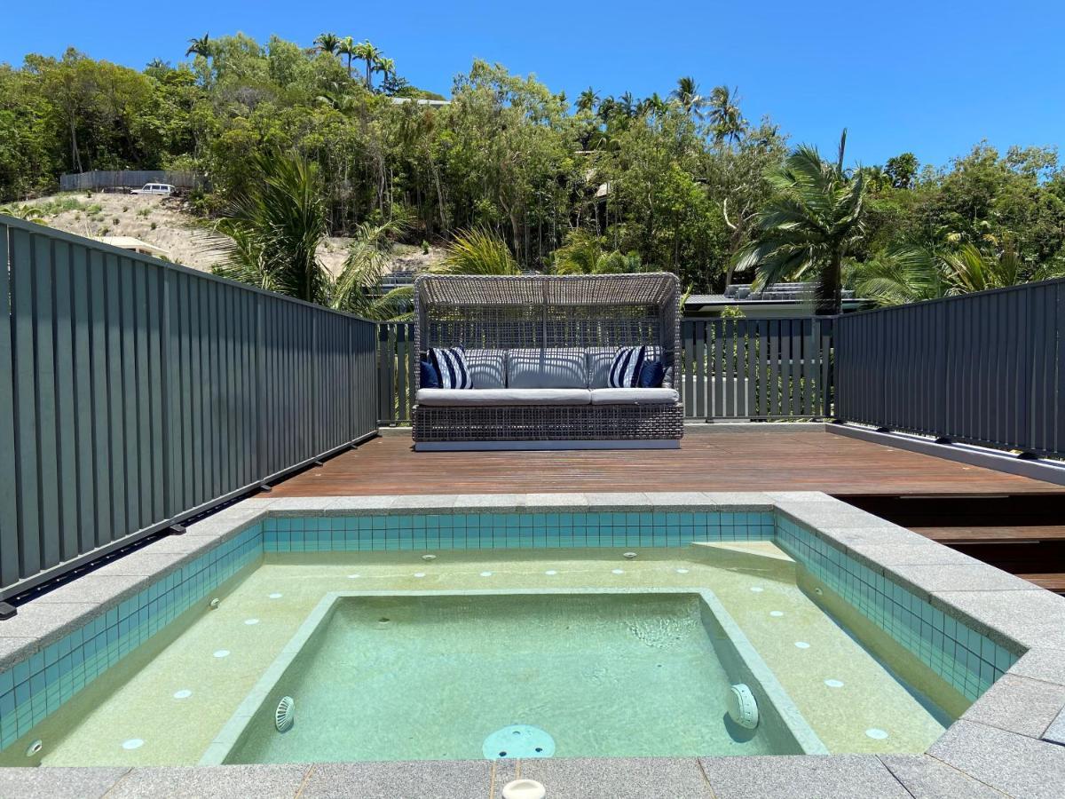 Coconut Grove Lejlighedshotel Port Douglas Eksteriør billede