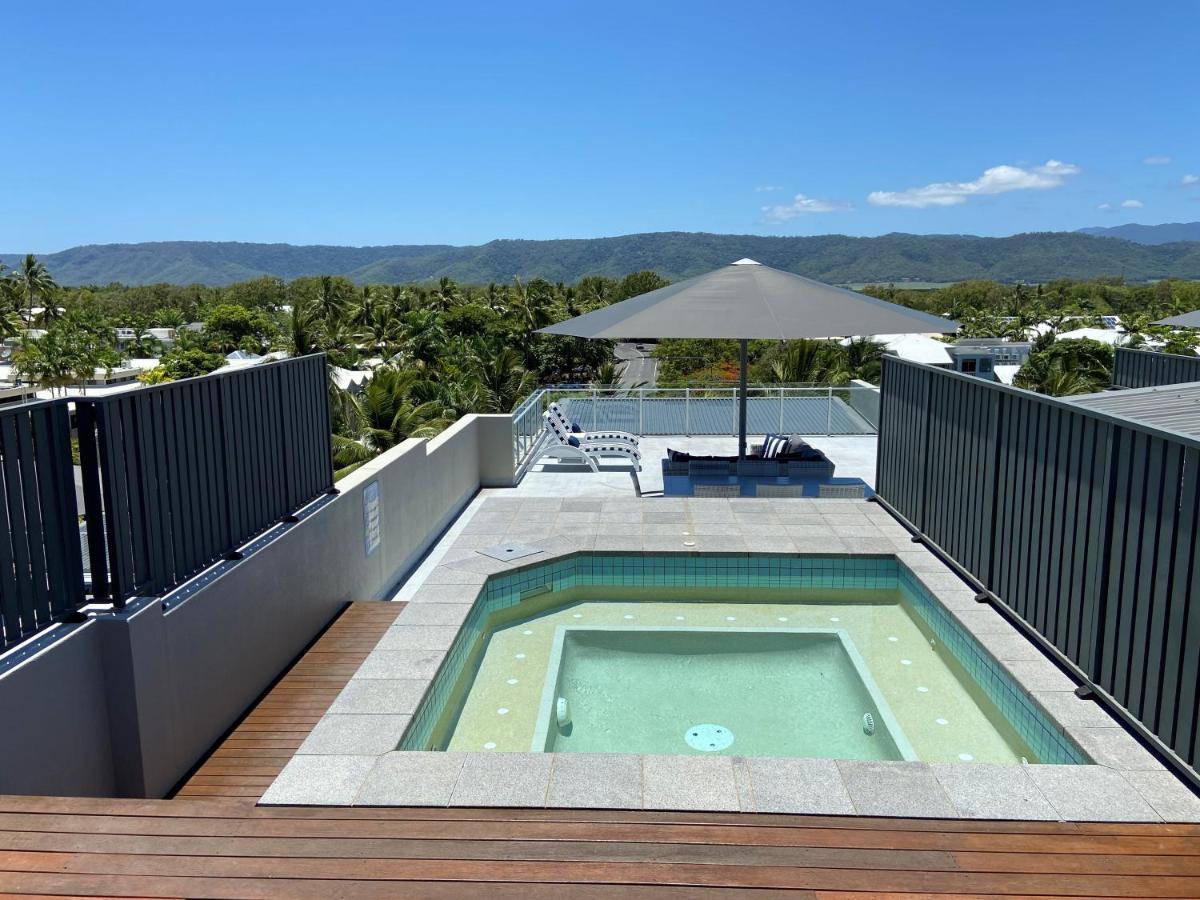 Coconut Grove Lejlighedshotel Port Douglas Eksteriør billede